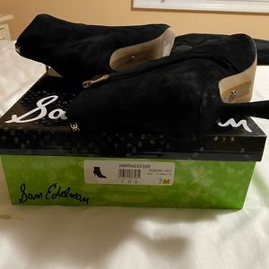Amazing Sam Edelman black suede bootie